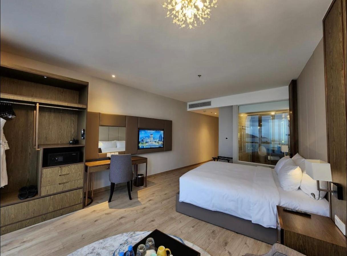 Panorama Beachfront Nha Trang Exterior foto